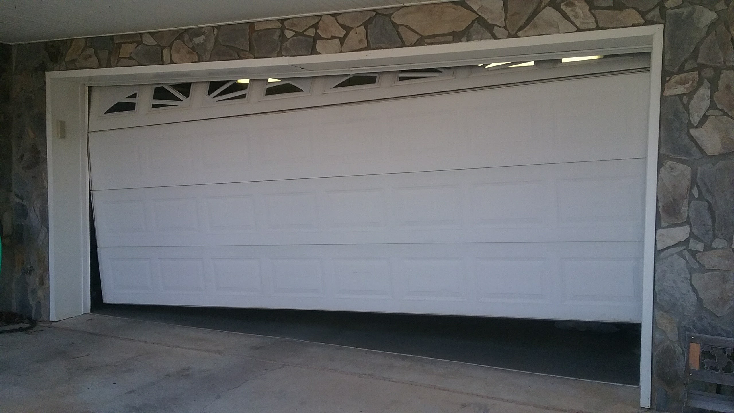 genie garage door opener